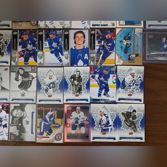 Toronto Maple Leafs 32 Hockey Card Lot - Picture 4 of 5